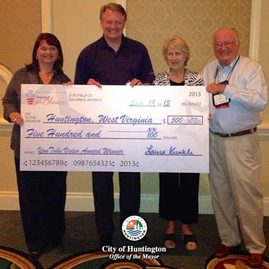 Huntington's Video Wins America in Bloom Contest in Florida Huntington's Video Wins America in Bloom Contest in Florida